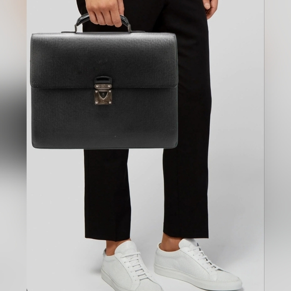 LOUIS VUITTON ロブスト LOUIS VUITTON】ルイ・ヴィトン ネオ